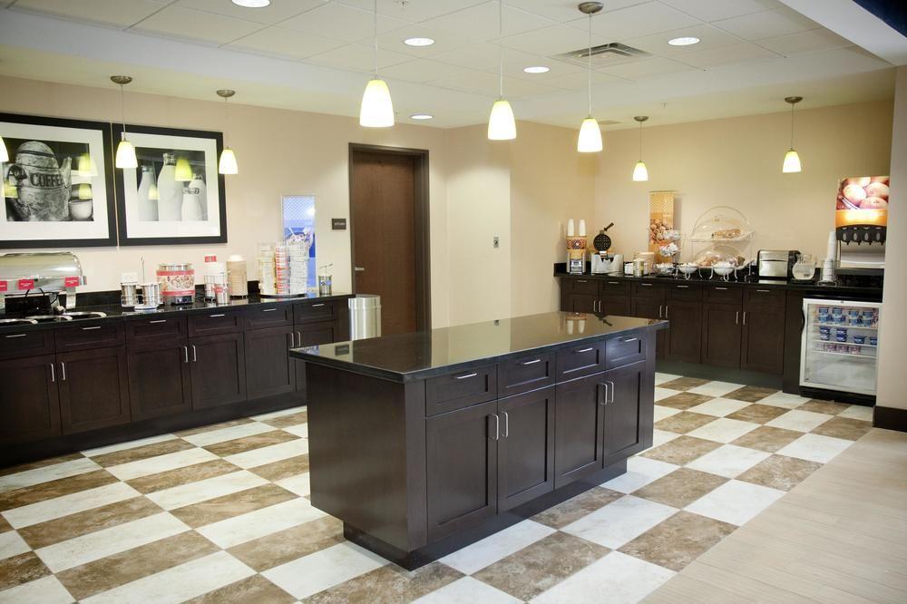 Hampton Inn & Suites Wheeling - The Highlands Triadelphia Extérieur photo