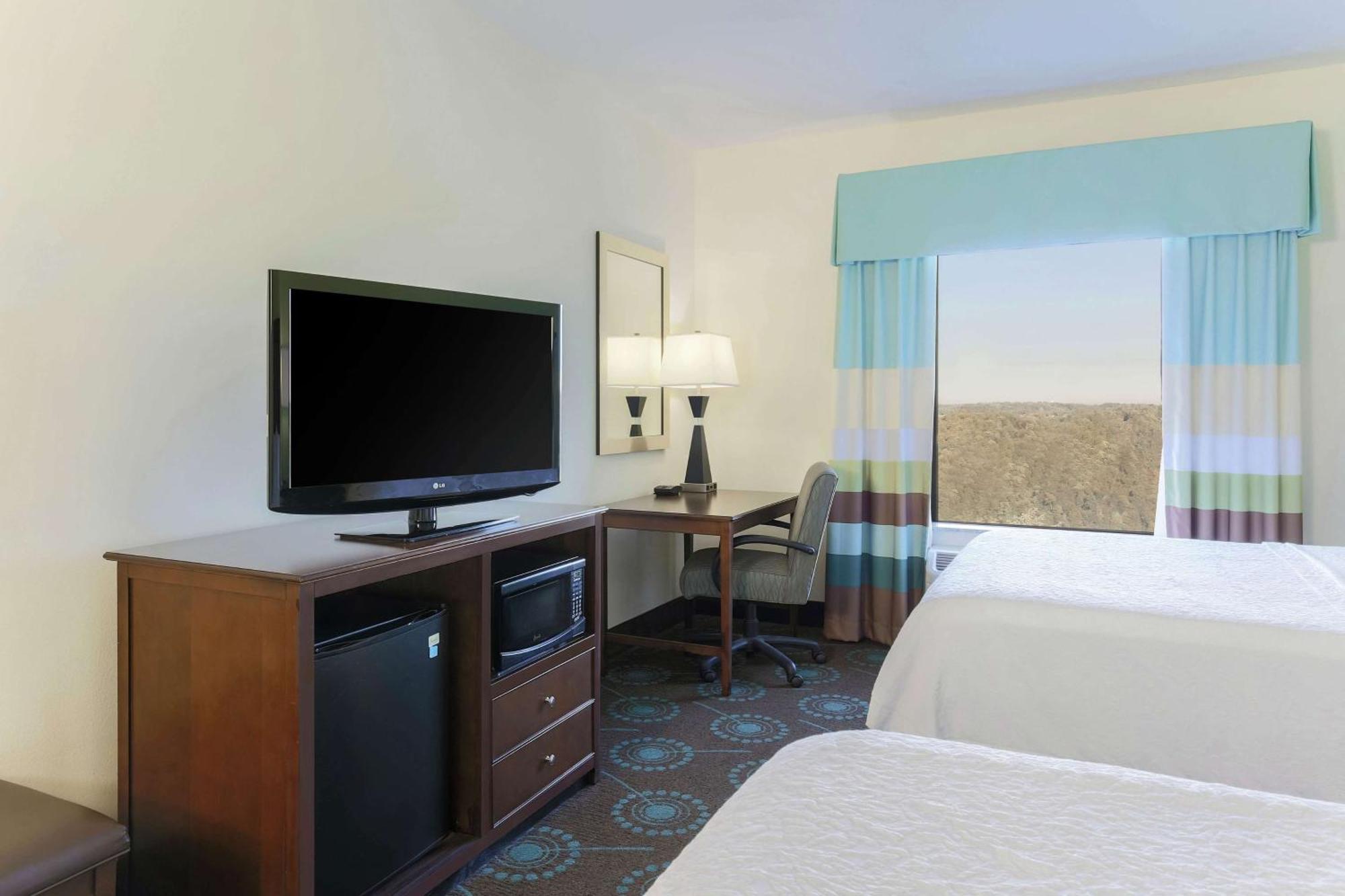 Hampton Inn & Suites Wheeling - The Highlands Triadelphia Extérieur photo