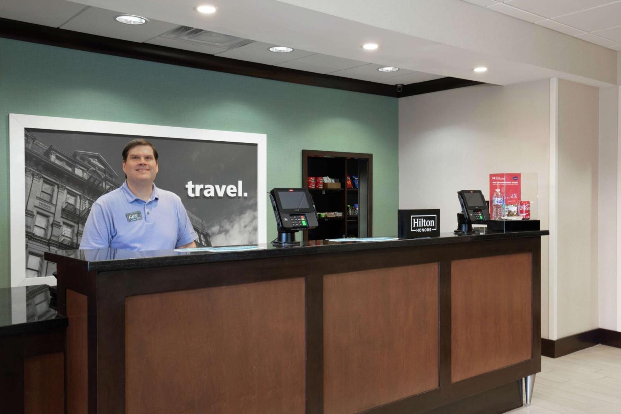 Hampton Inn & Suites Wheeling - The Highlands Triadelphia Extérieur photo