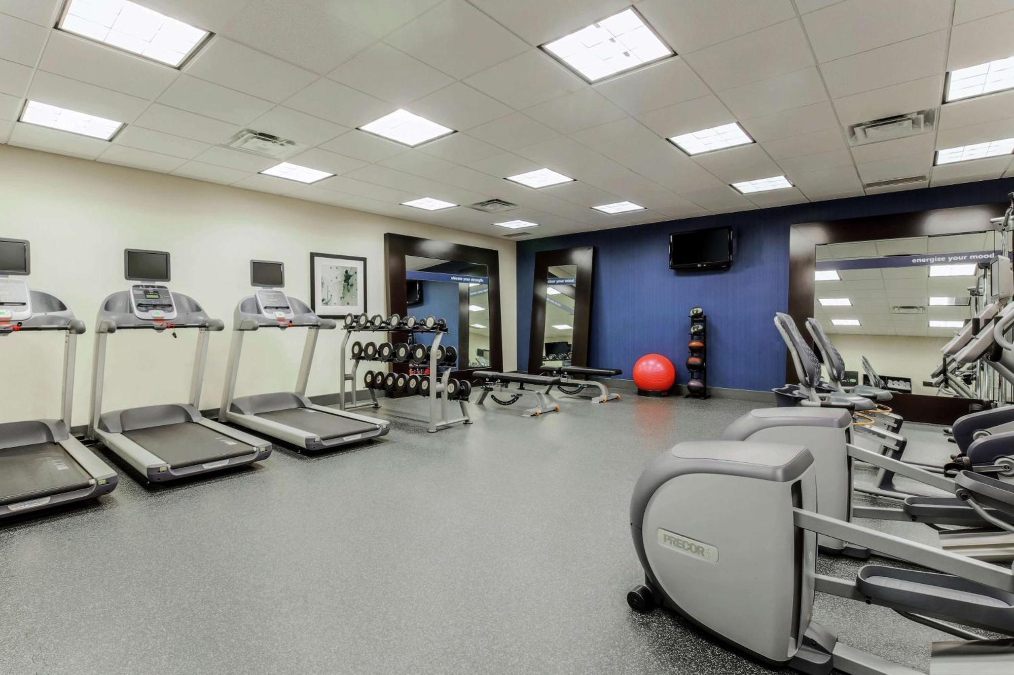 Hampton Inn & Suites Wheeling - The Highlands Triadelphia Extérieur photo