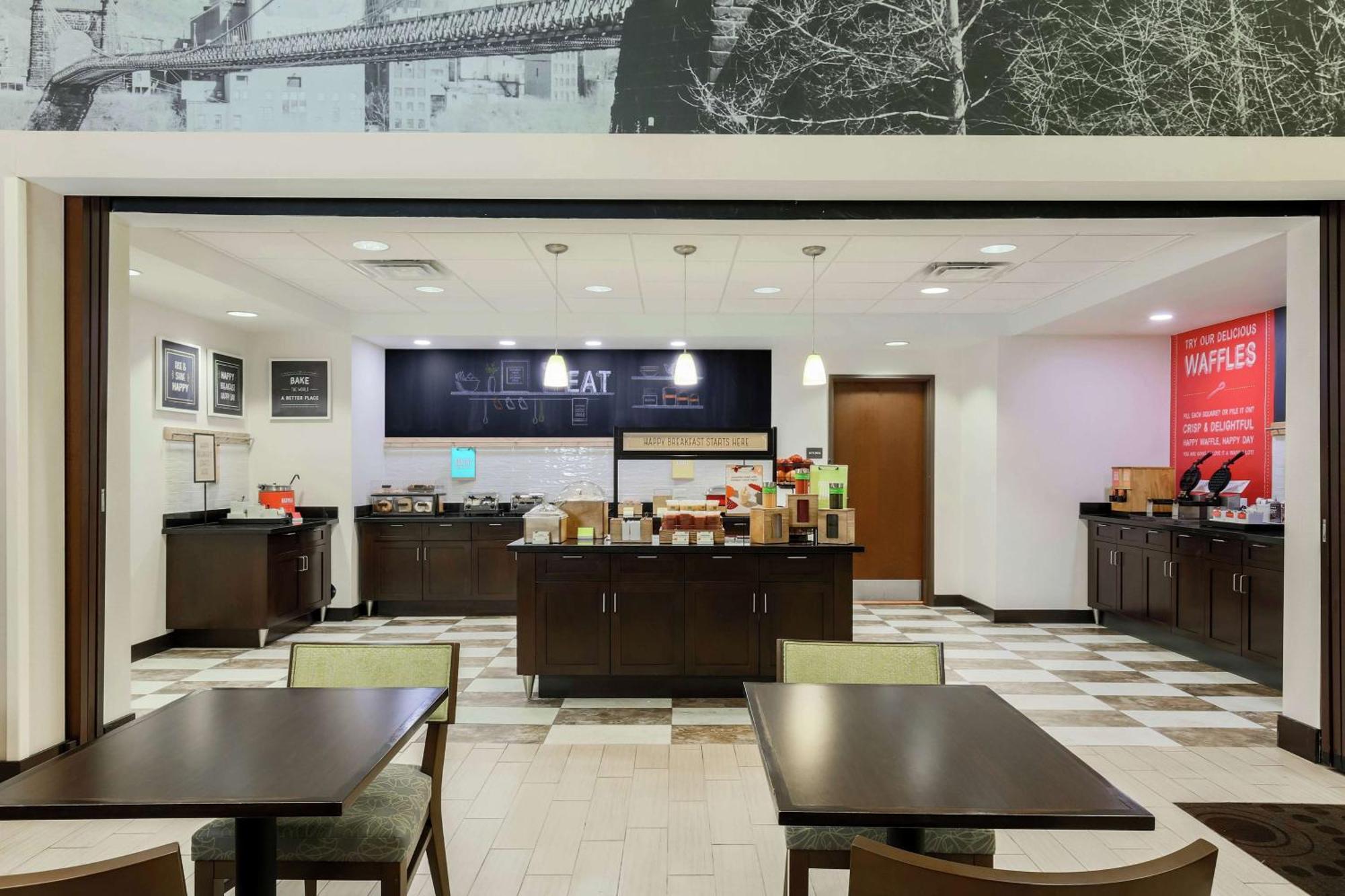 Hampton Inn & Suites Wheeling - The Highlands Triadelphia Extérieur photo