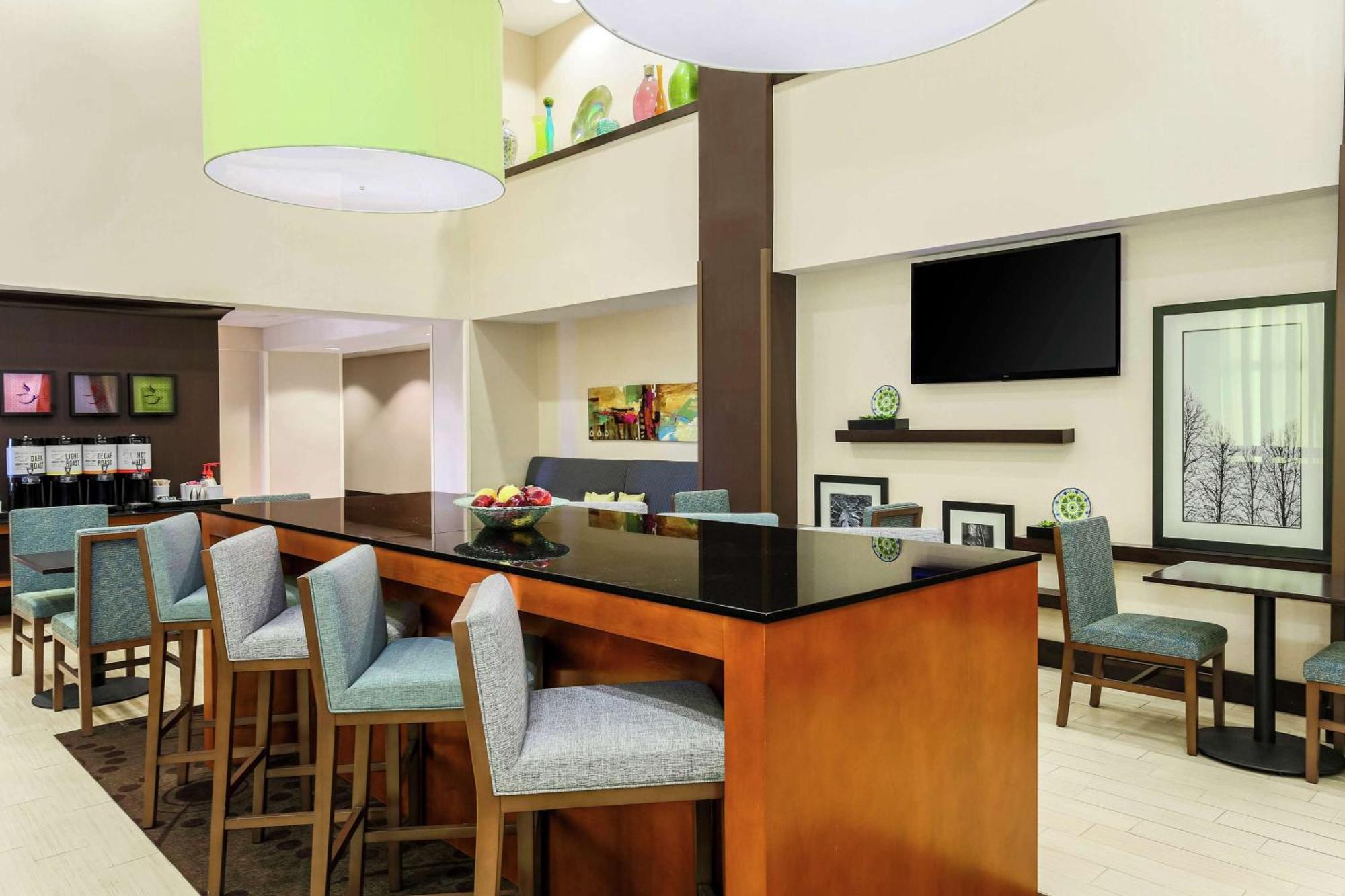 Hampton Inn & Suites Wheeling - The Highlands Triadelphia Extérieur photo